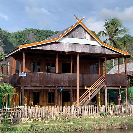 Nasrul House Homestay For Backpackers Maros Exterior foto